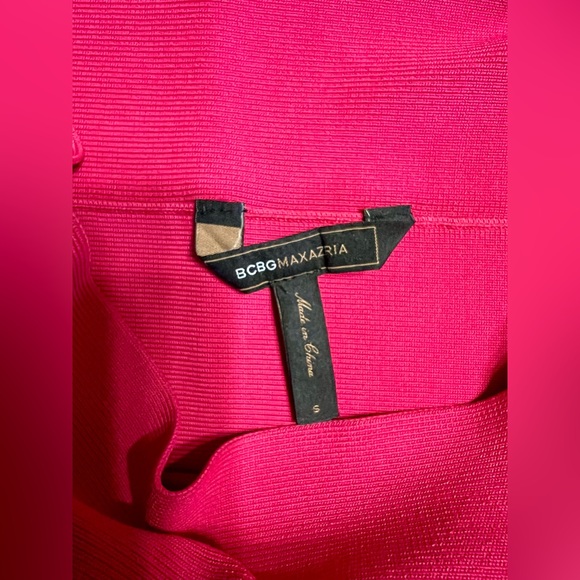 BCBG Maxazria Ribbed Mini Skirt Hot Pink Size Small - Picture 2 of 3